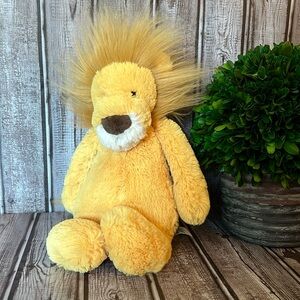Jellycat Bashful Lion- Retired. Plush toy animal stuffie stuffed